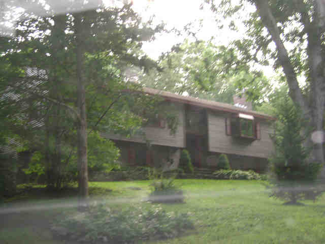 Building photograph for 37 ARROWHEAD LN